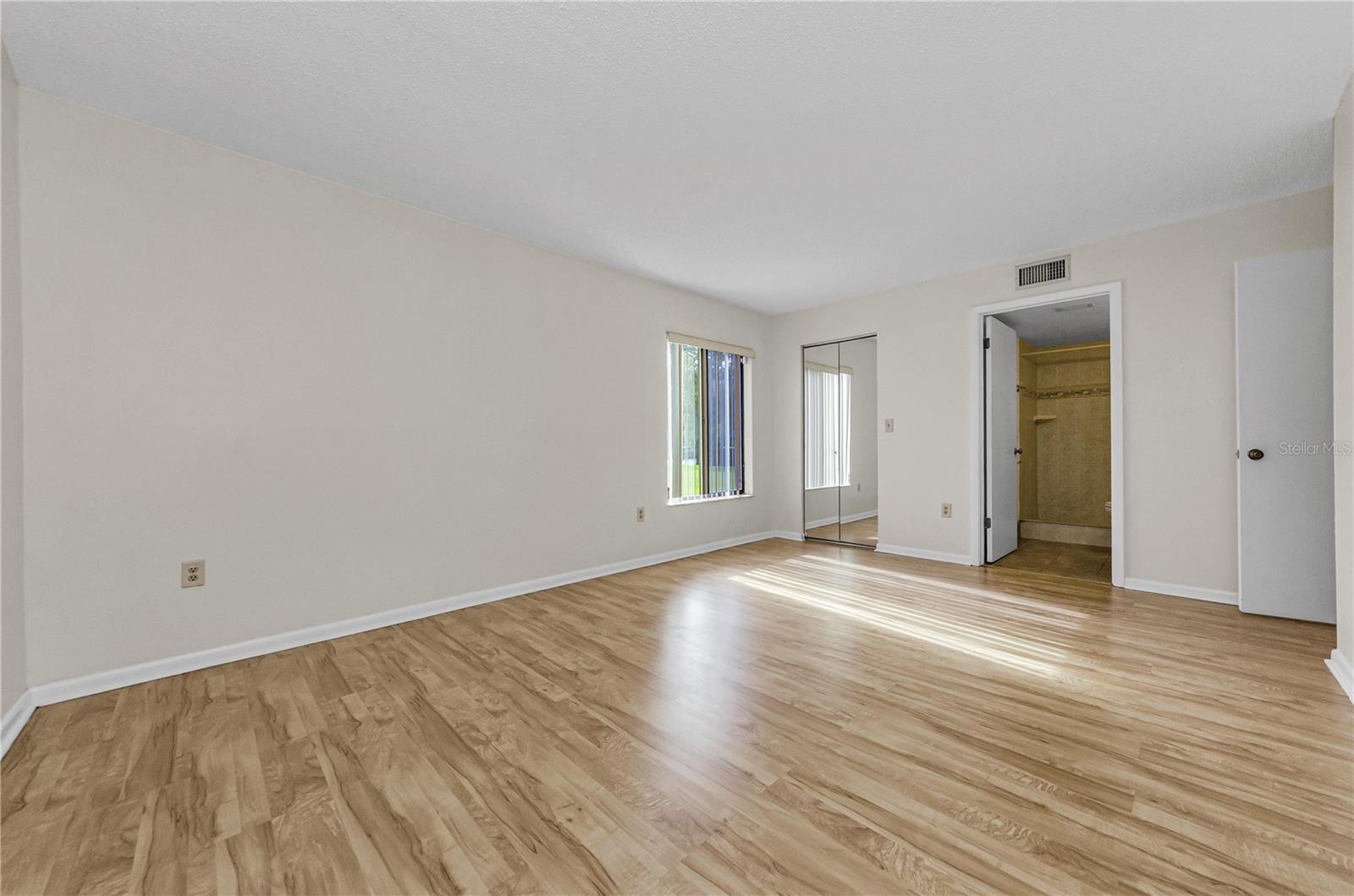 Image 7 of 55 For 1109 Pine Ridge Circle W G1
