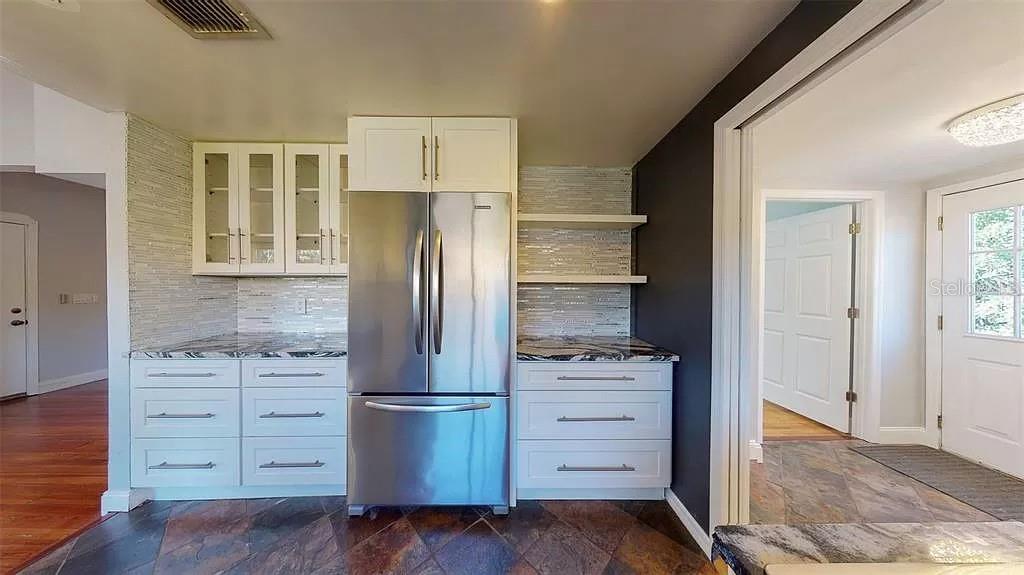 Image 8 of 20 For 734 15th Street N