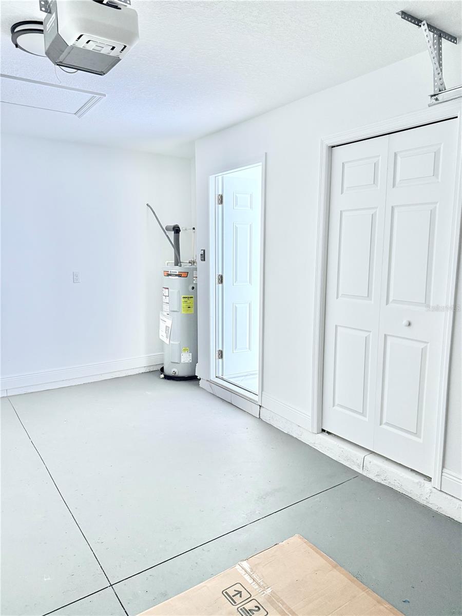 Image 12 of 18 For 3910 Genesee Street