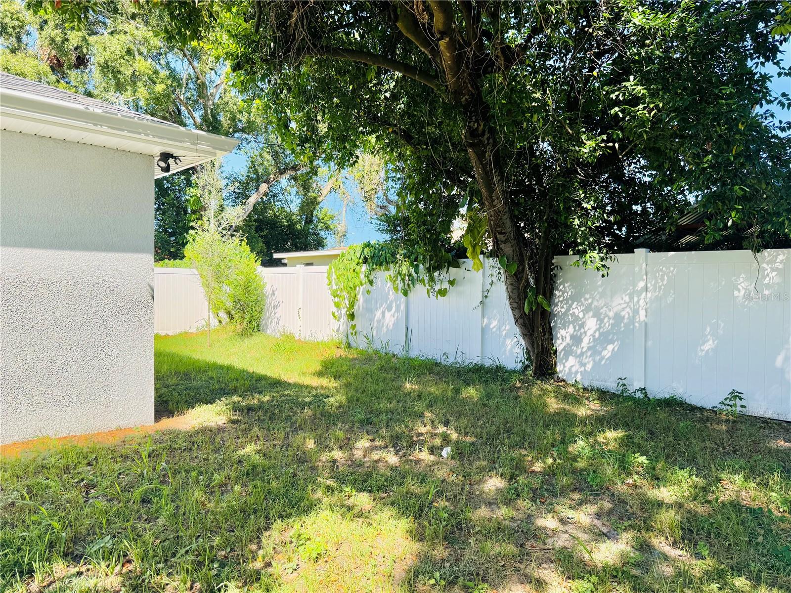 Image 15 of 18 For 3910 Genesee Street