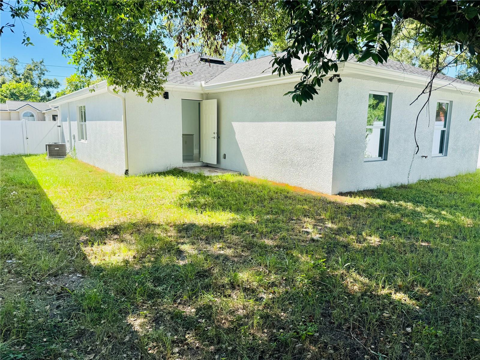 Image 16 of 18 For 3910 Genesee Street