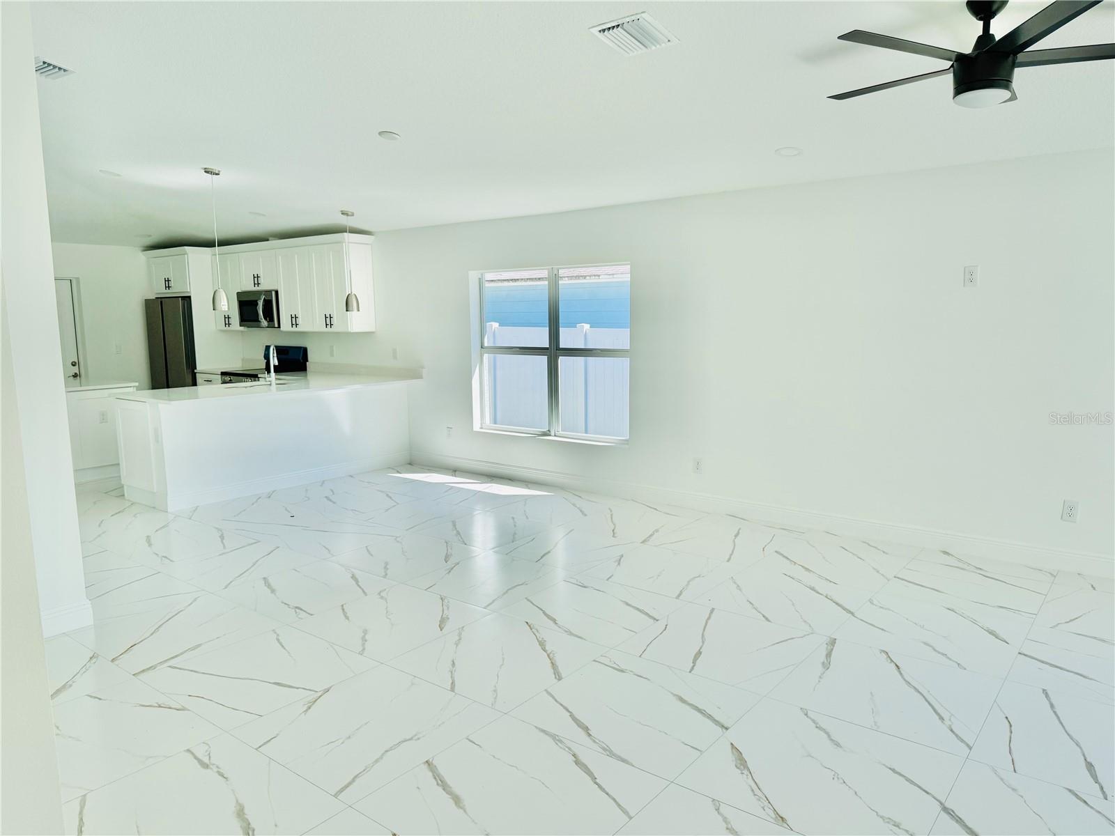 Image 4 of 18 For 3910 Genesee Street