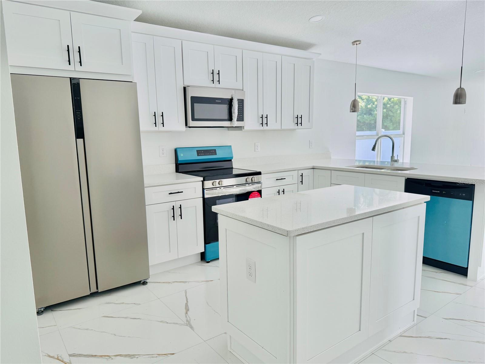 Image 6 of 18 For 3910 Genesee Street