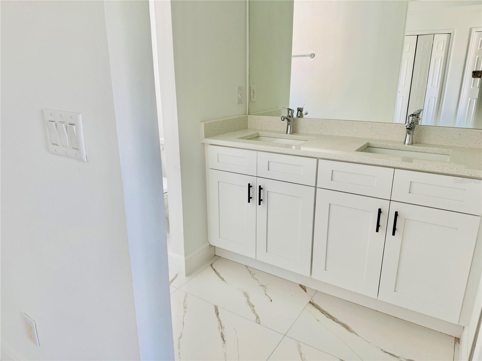 Image 7 of 18 For 3910 Genesee Street