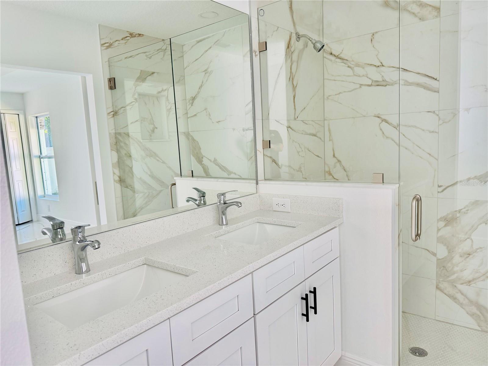 Image 8 of 18 For 3910 Genesee Street