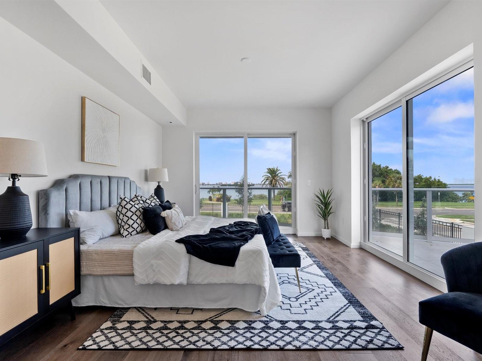 Image 13 of 35 For 1020 Sunset Point Road 103