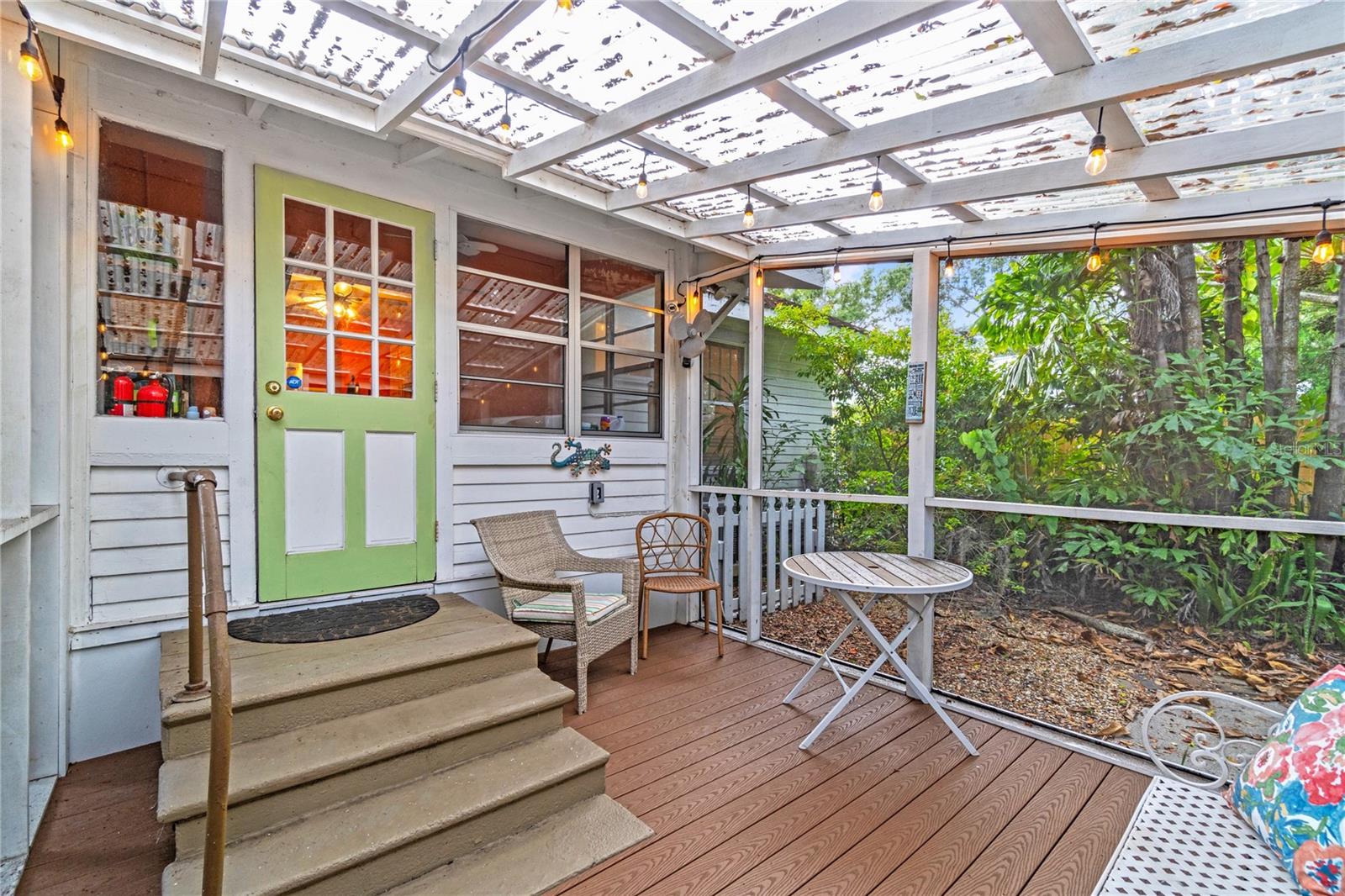 Image 21 of 40 For 1006 11th Avenue W