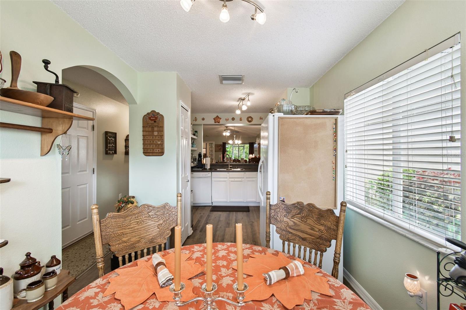 Listing photo id 12 for 27141 La Jolla Way