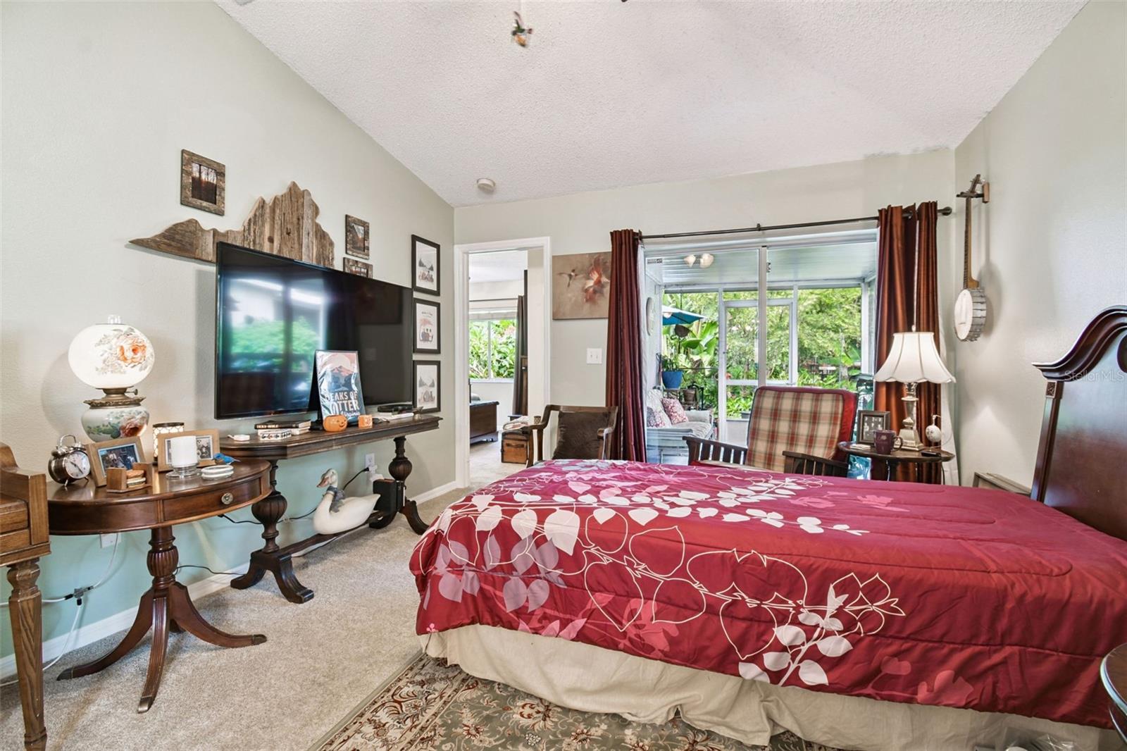 Listing photo id 18 for 27141 La Jolla Way