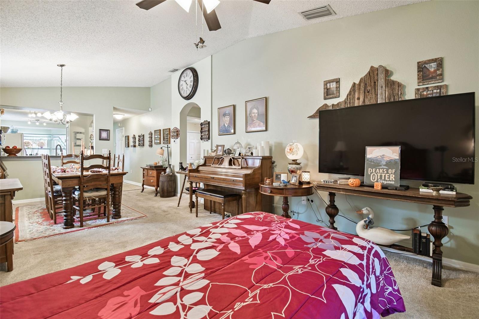 Listing photo id 19 for 27141 La Jolla Way