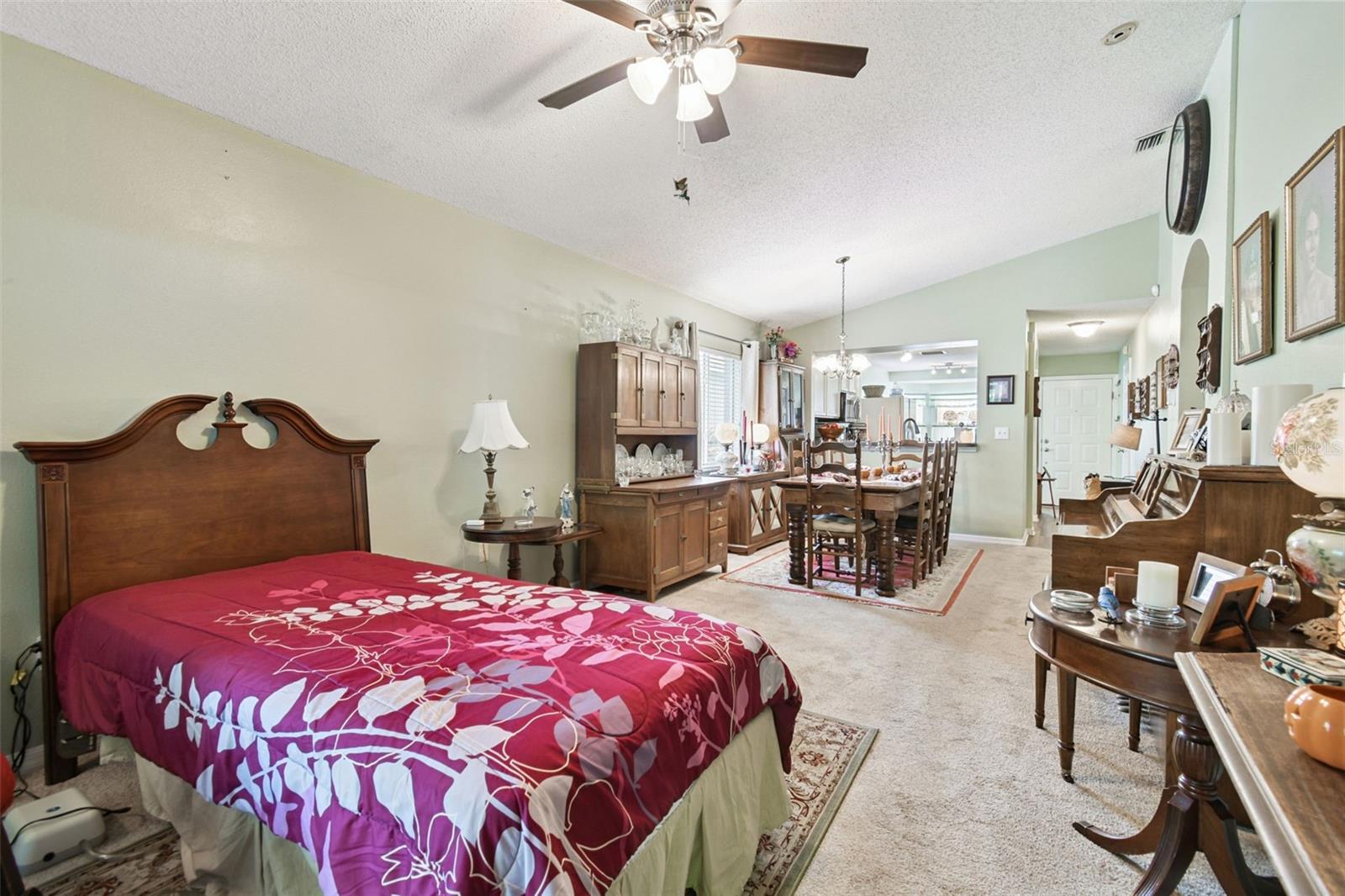 Listing photo id 20 for 27141 La Jolla Way