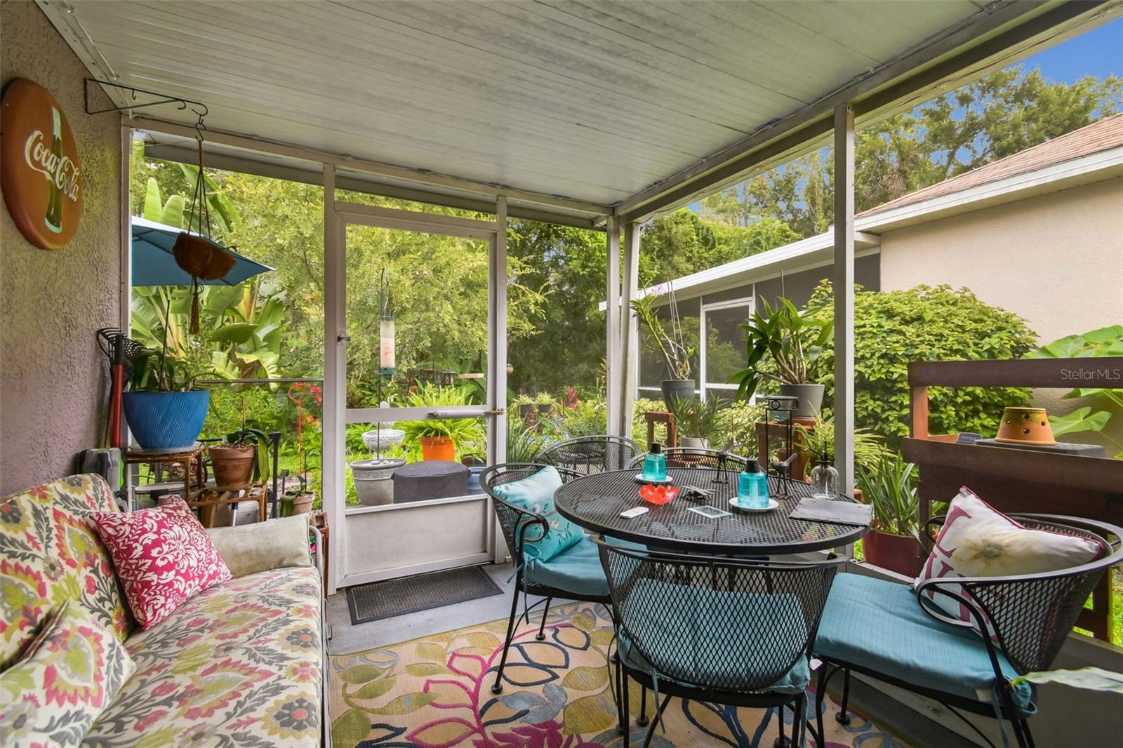 Listing photo id 2 for 27141 La Jolla Way