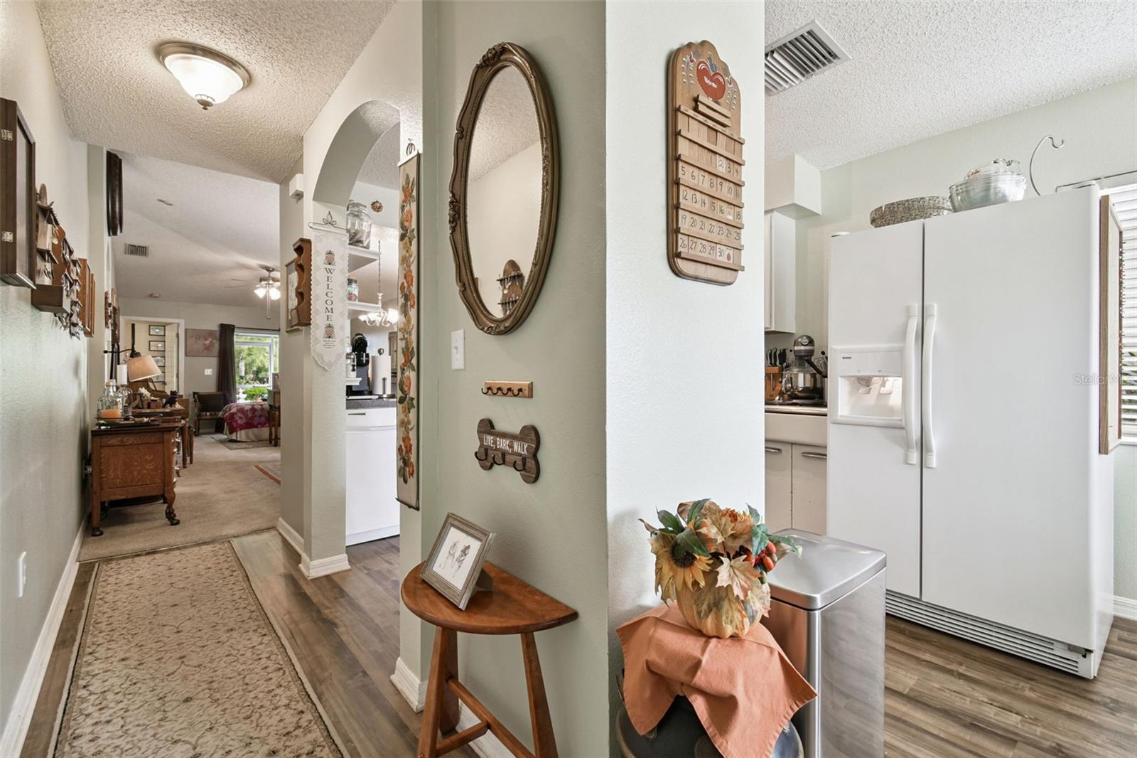 Listing photo id 6 for 27141 La Jolla Way