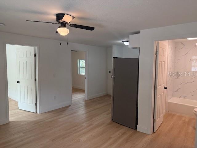 Image 5 of 15 For 4605 Hubert Avenue 18