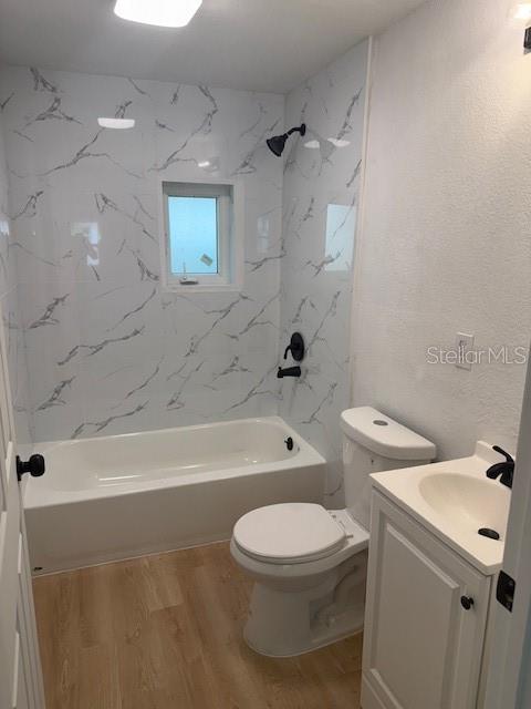 Image 7 of 15 For 4605 Hubert Avenue 18
