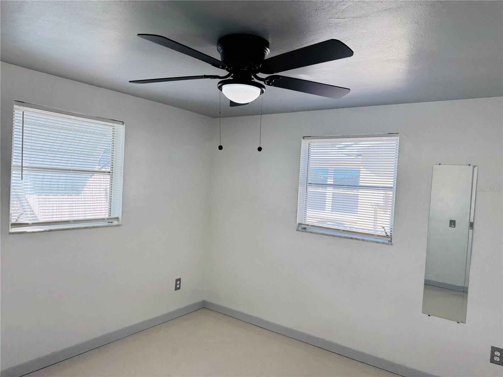 Image 28 of 46 For 3447 Columbus Drive