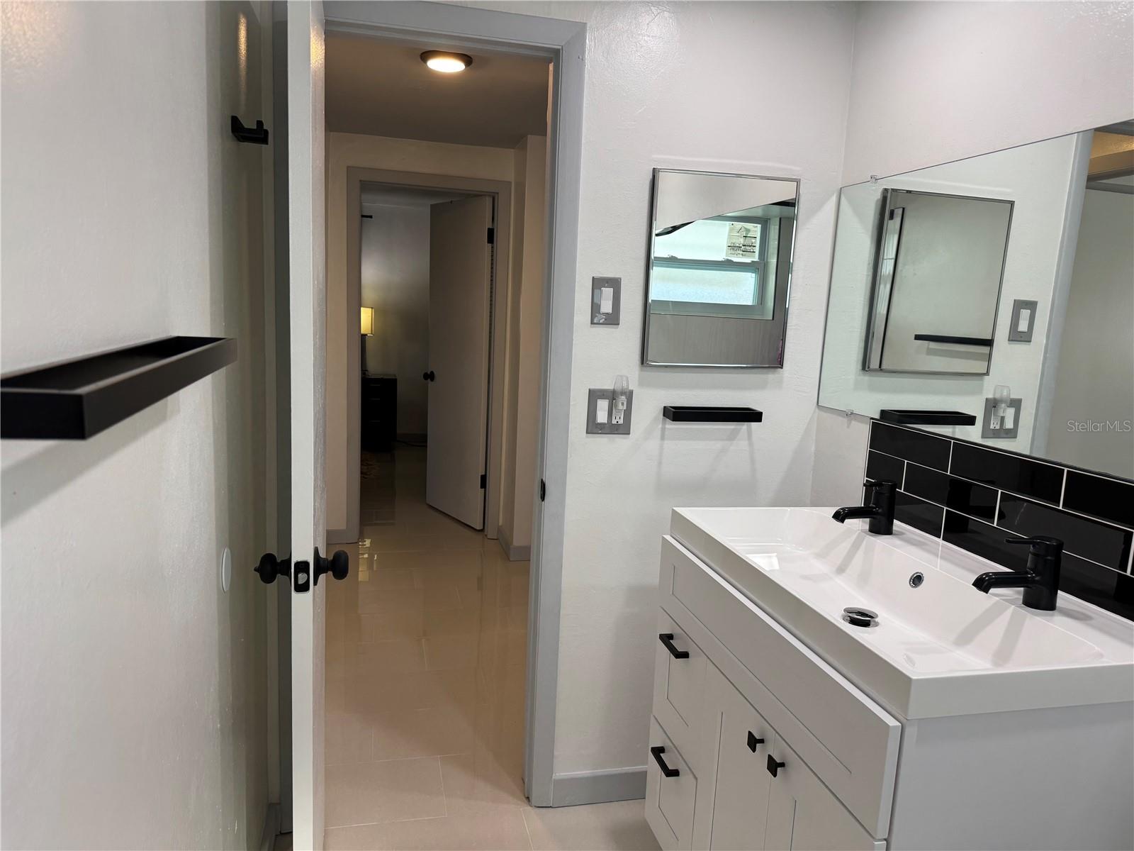 Image 30 of 46 For 3447 Columbus Drive