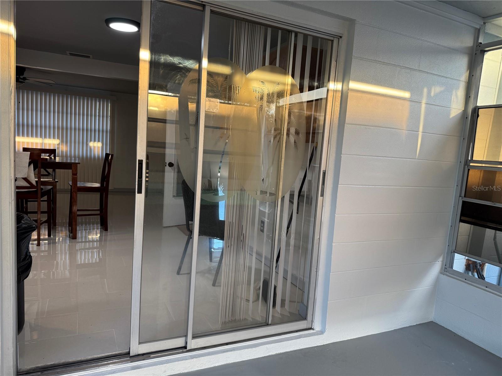 Image 34 of 46 For 3447 Columbus Drive