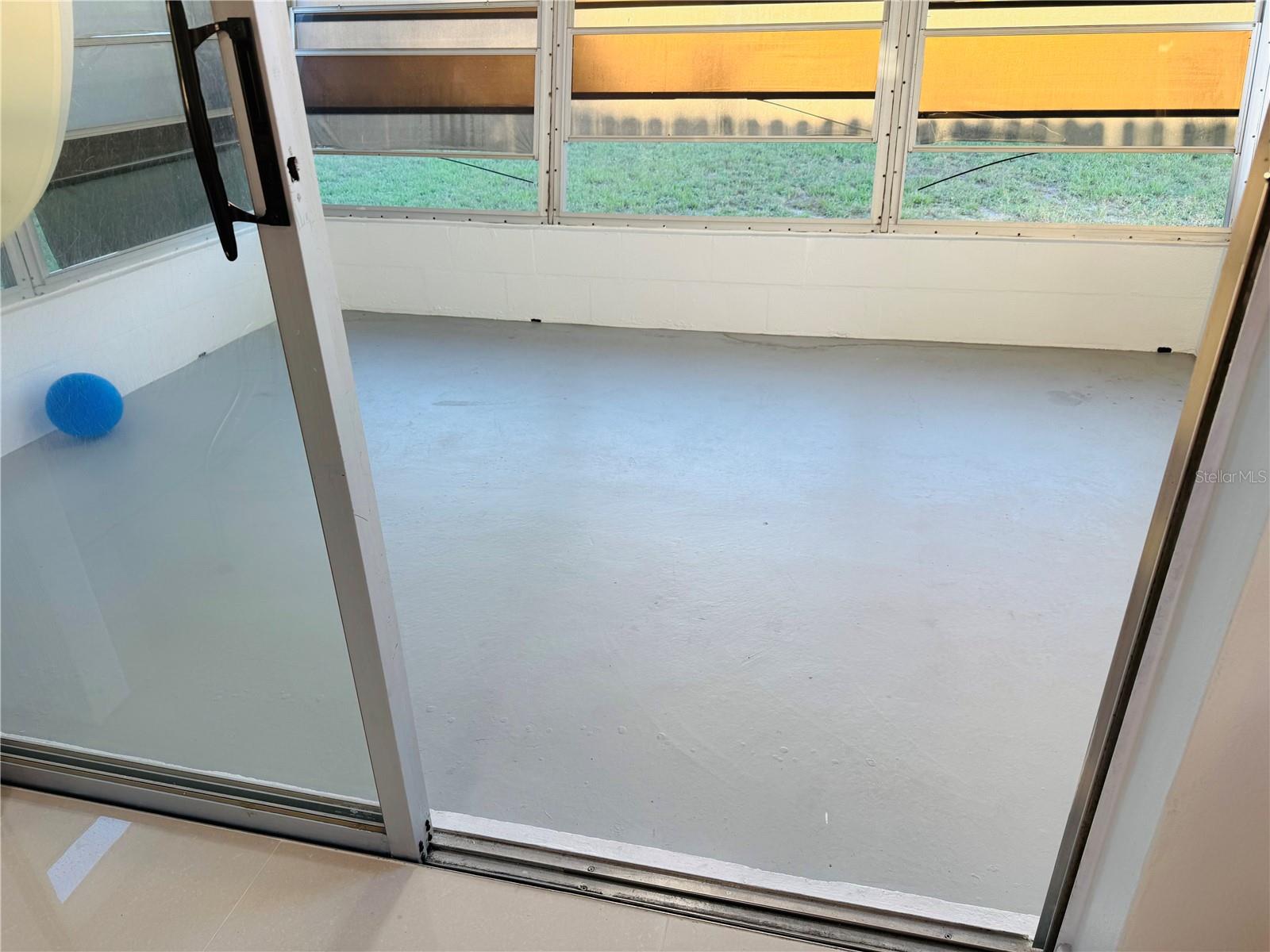 Image 35 of 46 For 3447 Columbus Drive