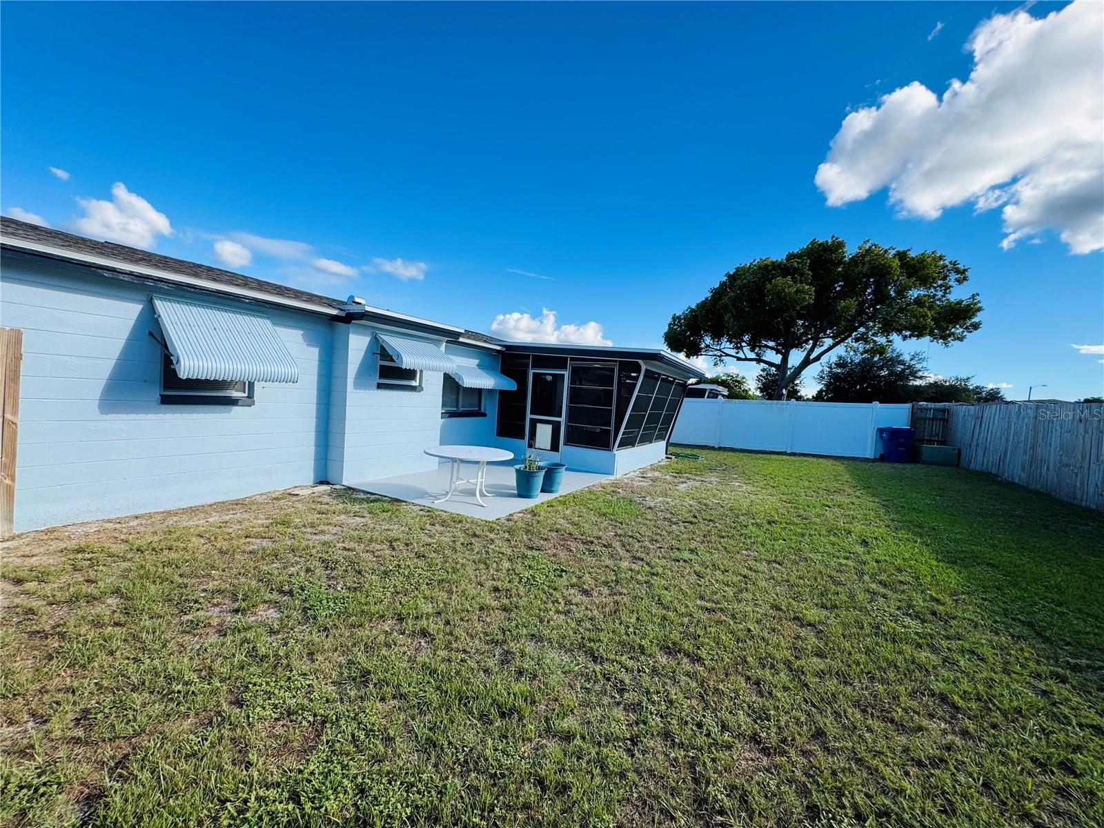 Image 37 of 46 For 3447 Columbus Drive