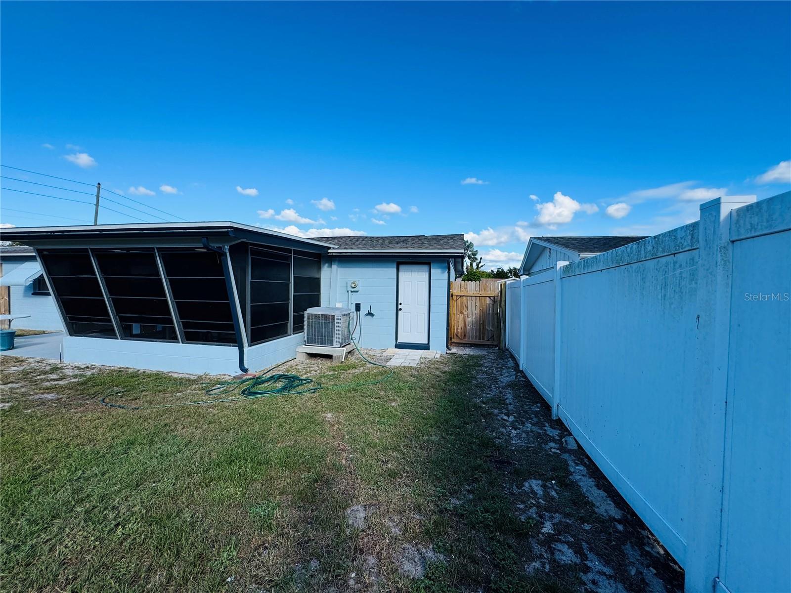 Image 44 of 46 For 3447 Columbus Drive