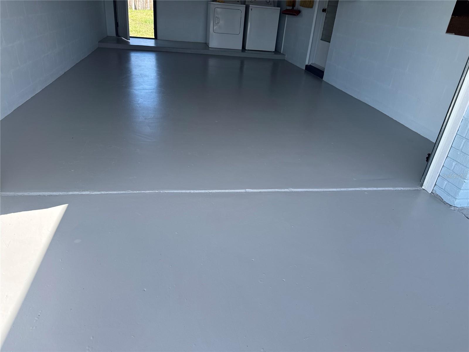 Image 6 of 46 For 3447 Columbus Drive