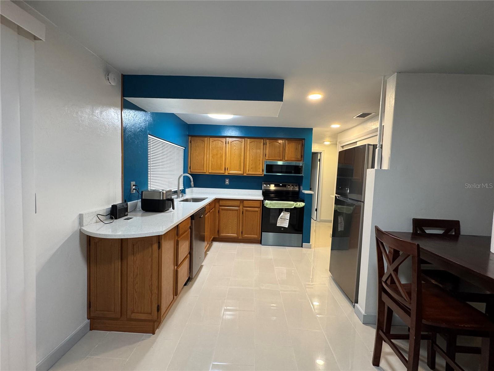 Image 9 of 46 For 3447 Columbus Drive