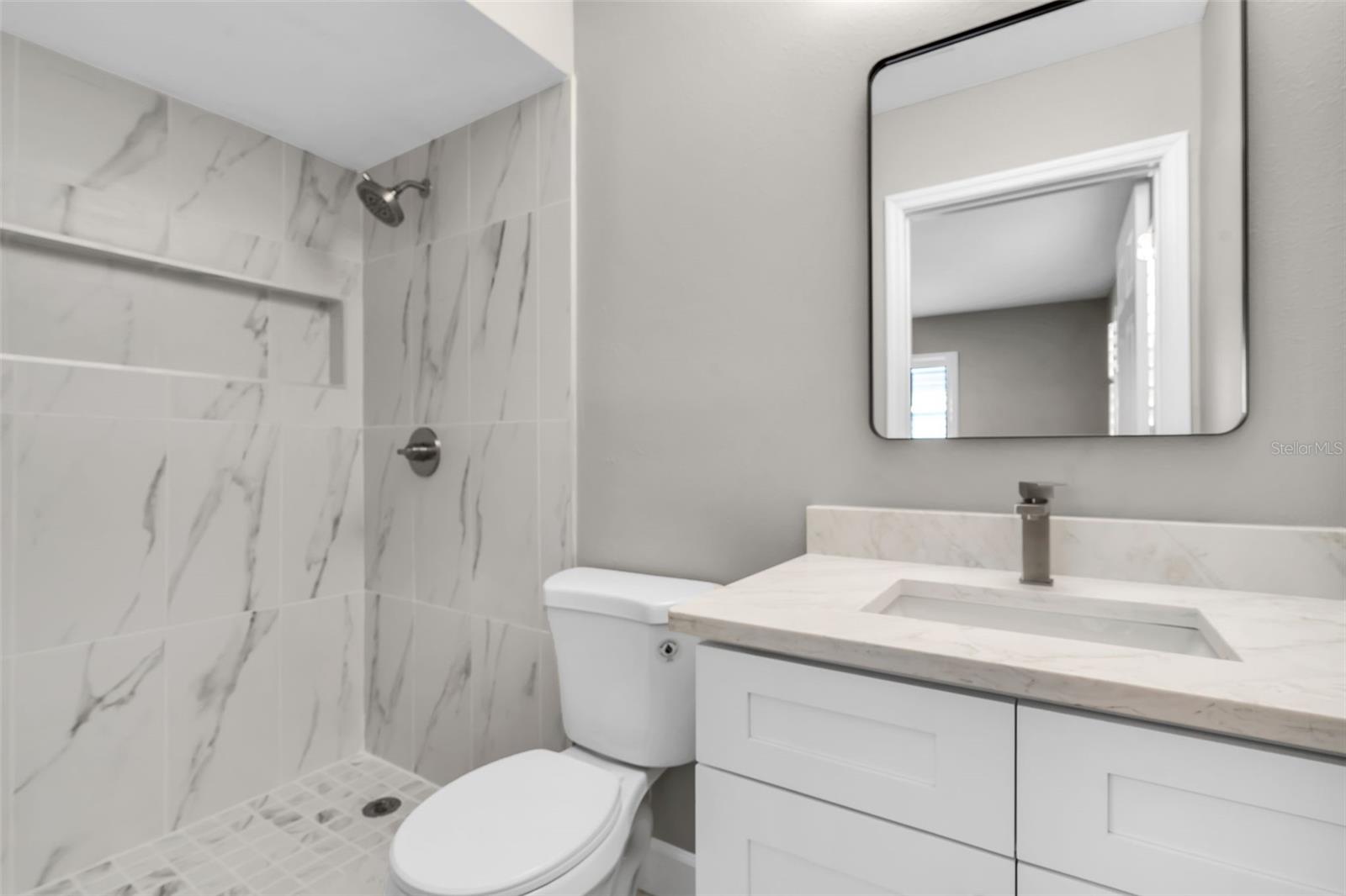 Image 14 of 21 For 216 Shore Crest Drive