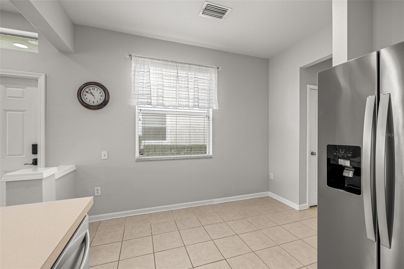 Image 10 of 39 For 26628 Castleview Way