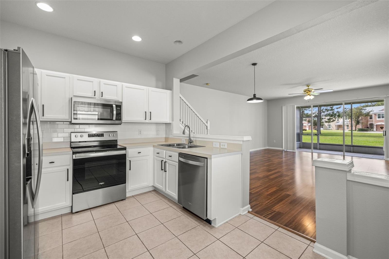 Image 8 of 39 For 26628 Castleview Way