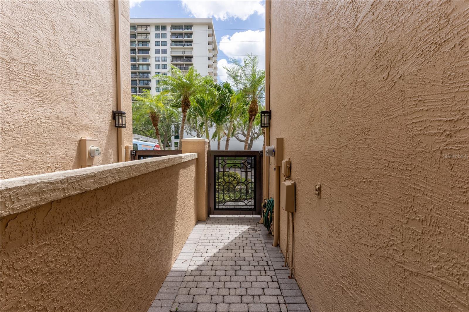 Image 4 of 63 For 348 Larboard Way
