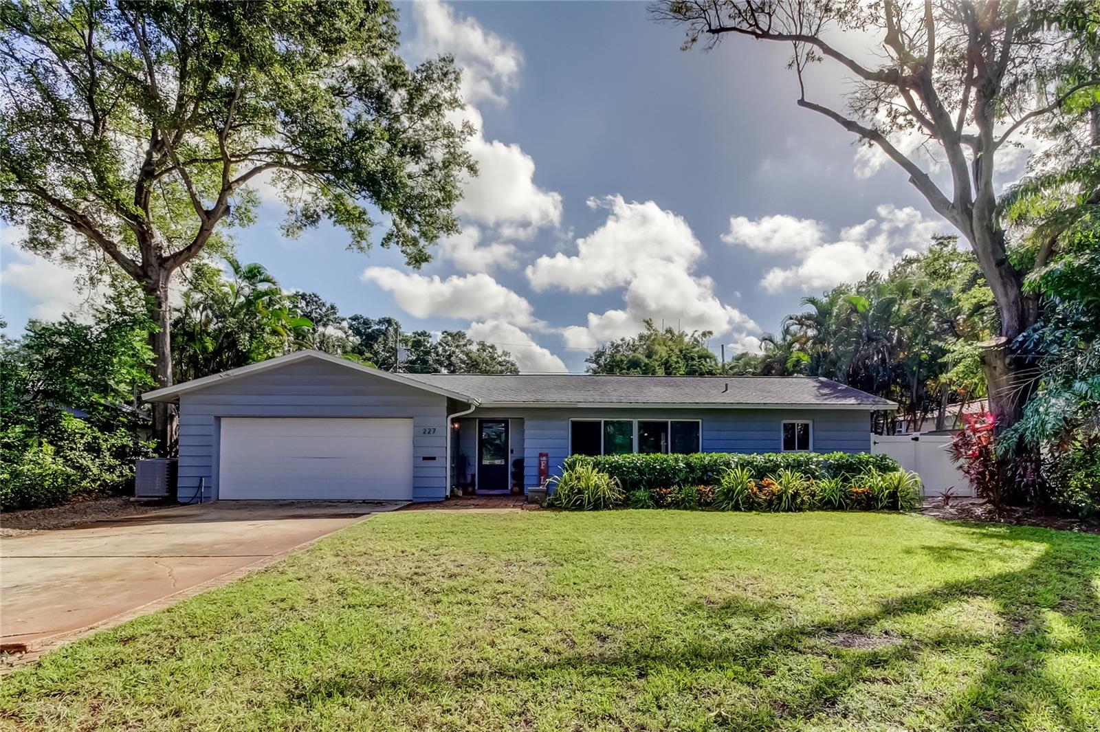 Details for 227 Palm Lane N, ST PETERSBURG, FL 33710