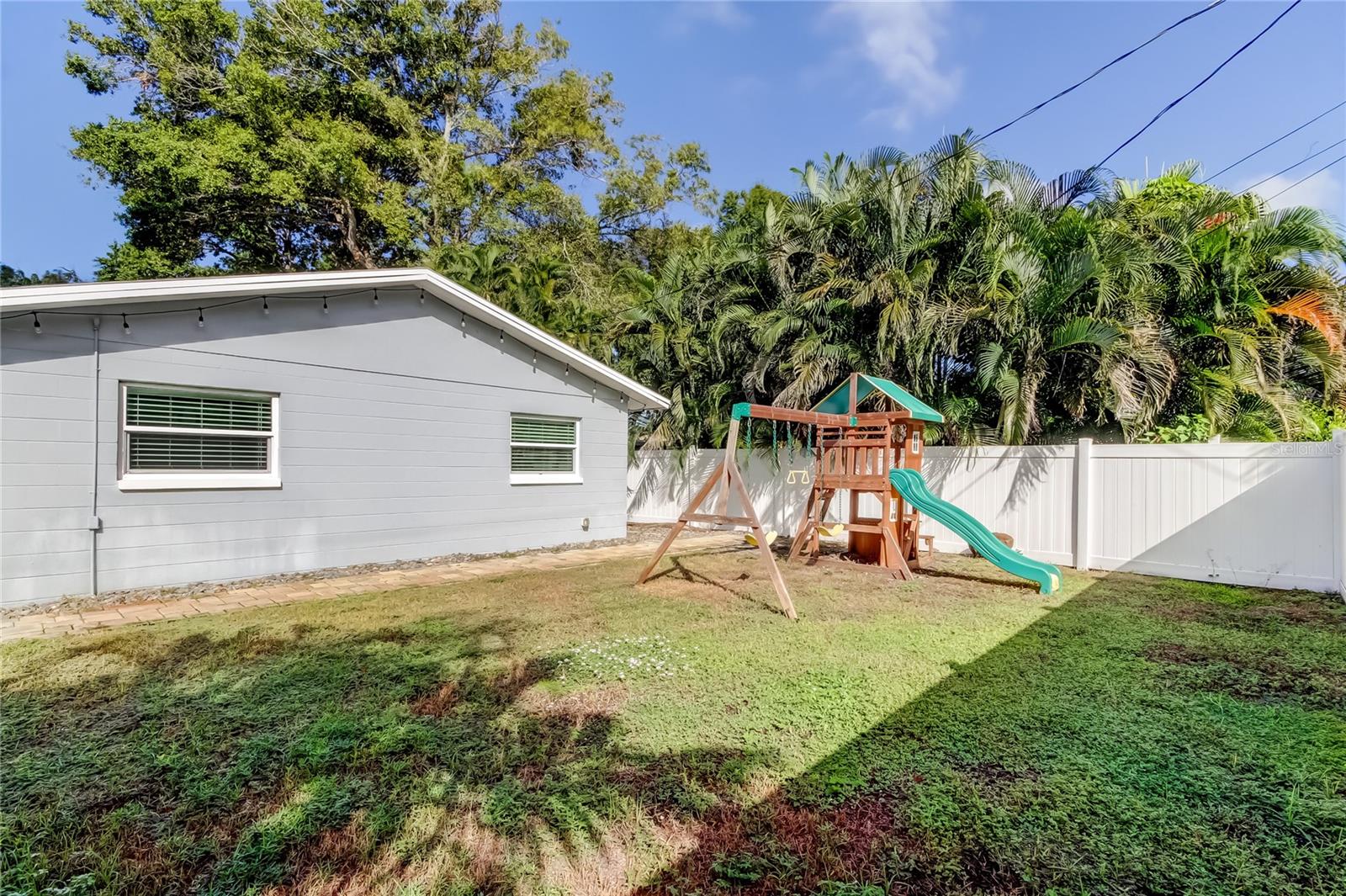 Image 62 of 65 For 227 Palm Lane N