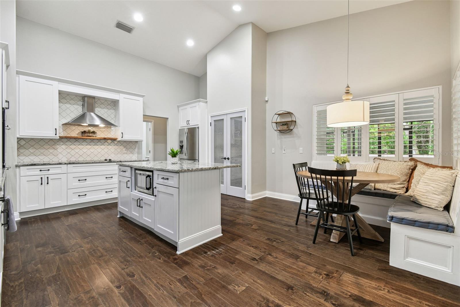 Image 15 of 58 For 16002 Armistead Lane