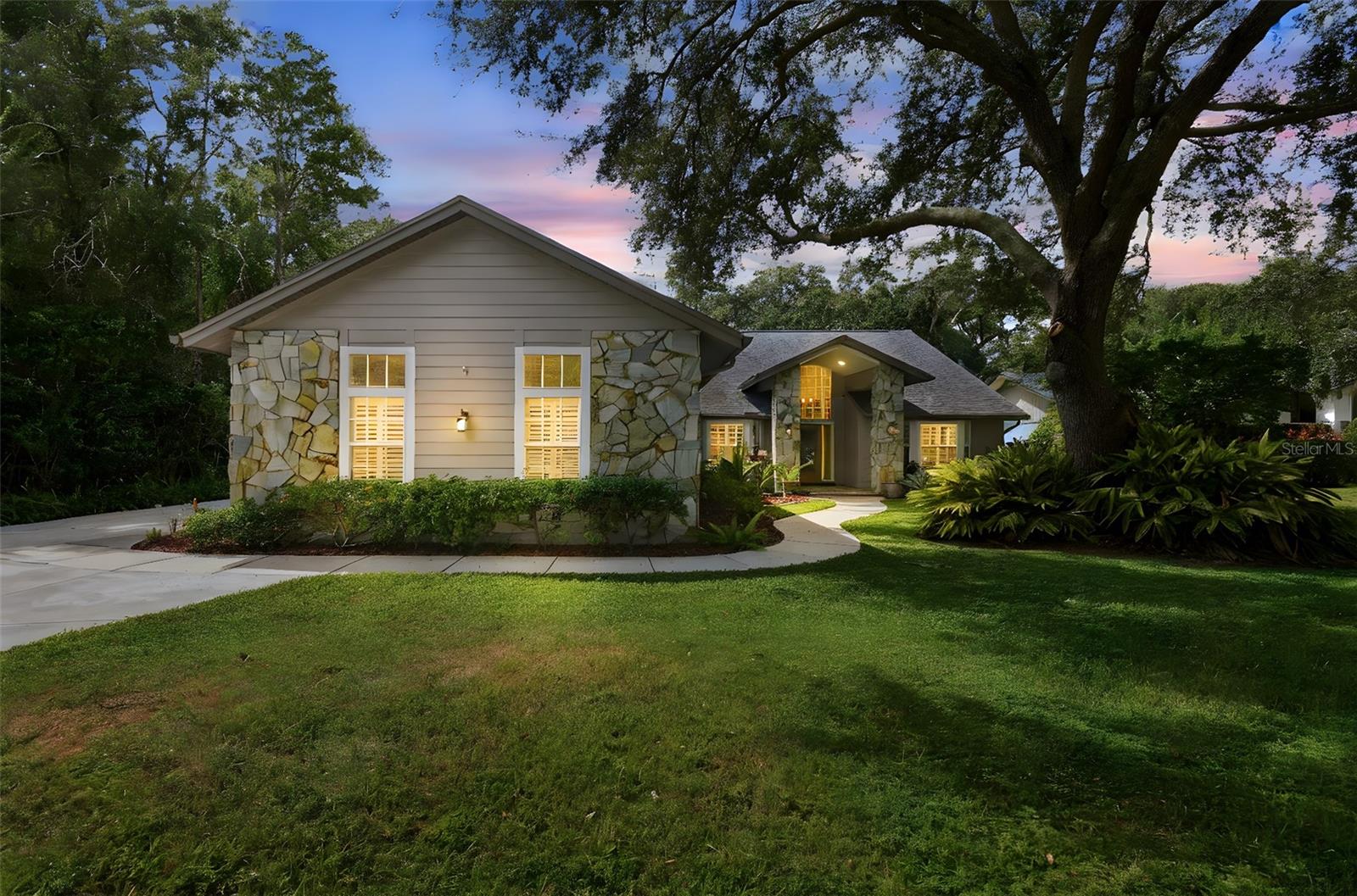 Image 4 of 58 For 16002 Armistead Lane