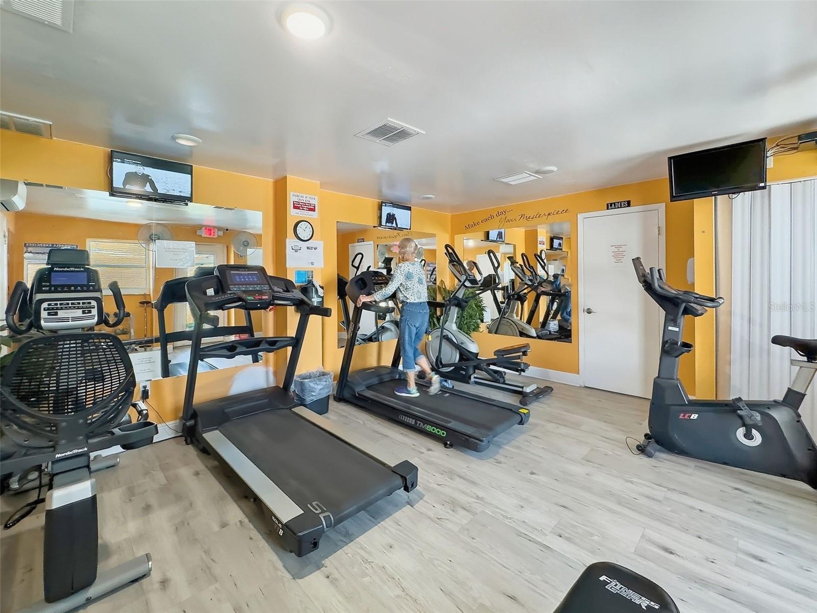 Image 36 of 45 For 3114 59th Street S 302