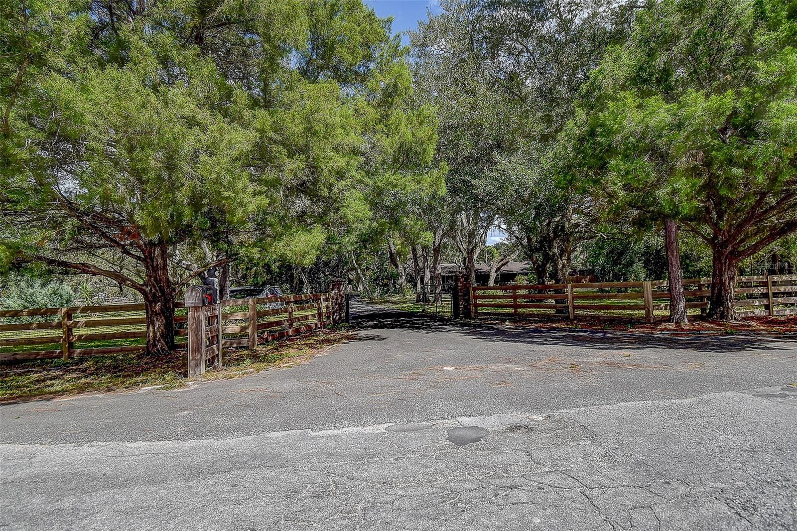 Details for 11231 Tenoaks Drive, HUDSON, FL 34669