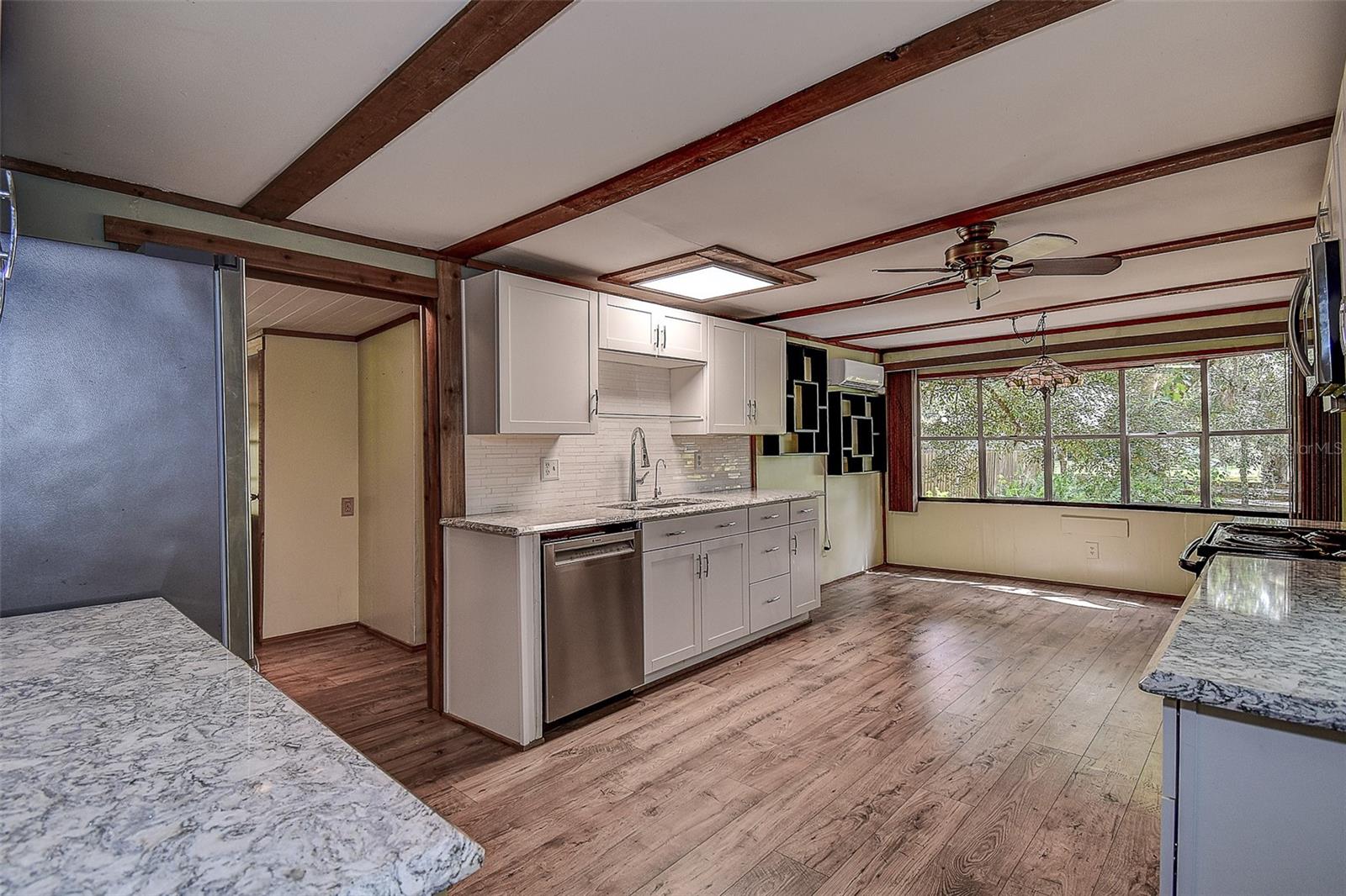 Image 19 of 51 For 11231 Tenoaks Drive