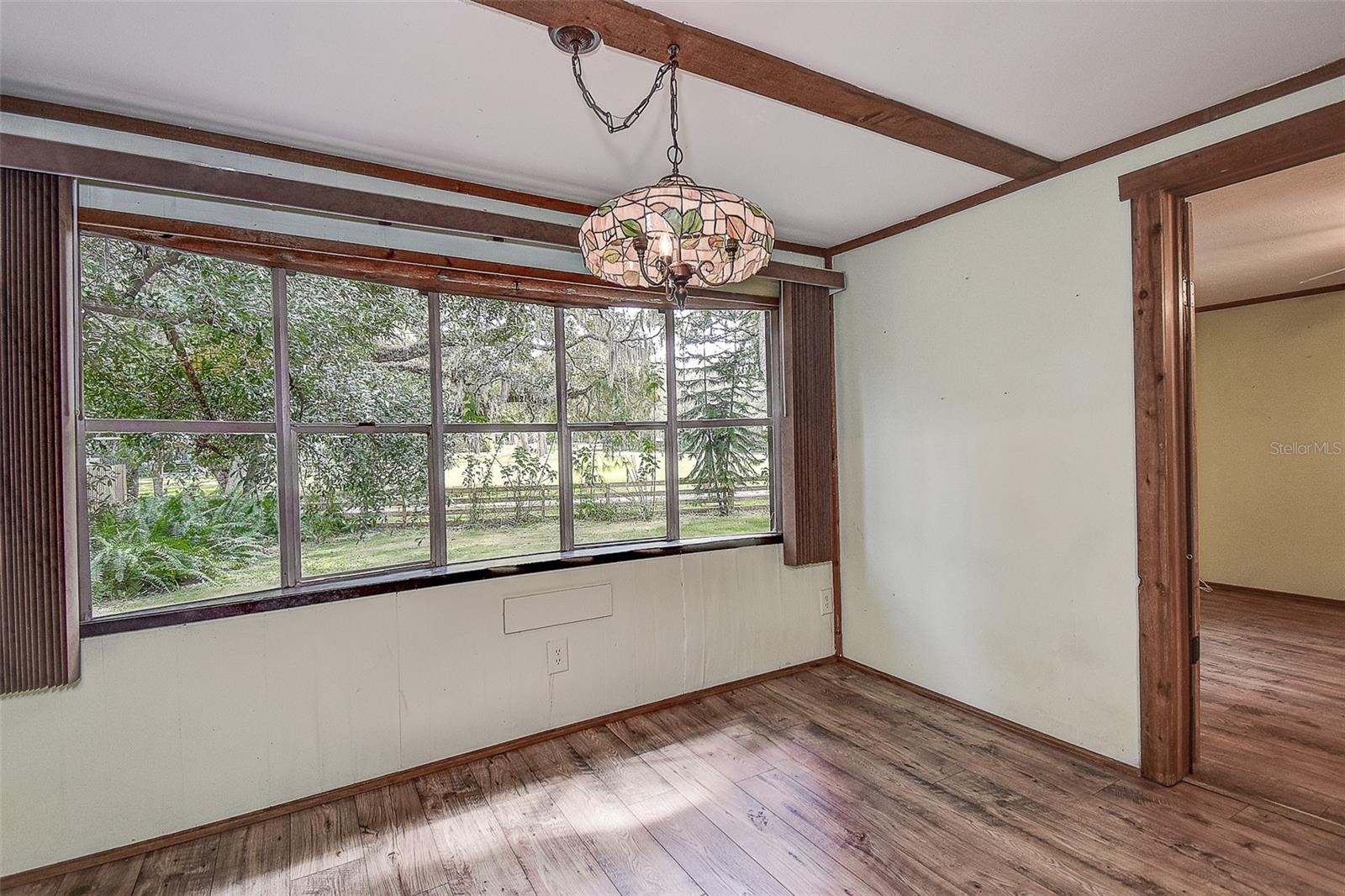 Image 21 of 51 For 11231 Tenoaks Drive