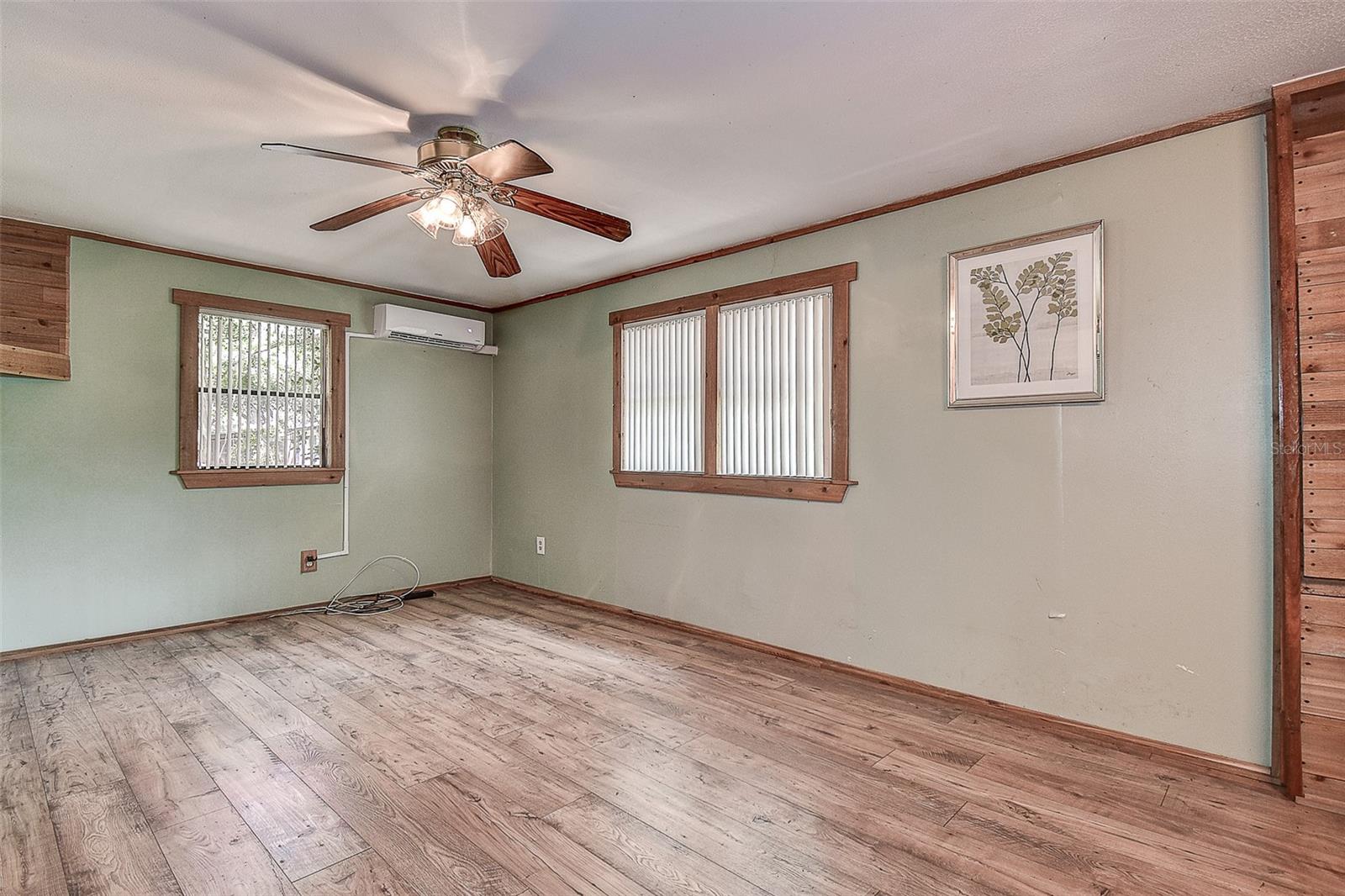 Image 23 of 51 For 11231 Tenoaks Drive