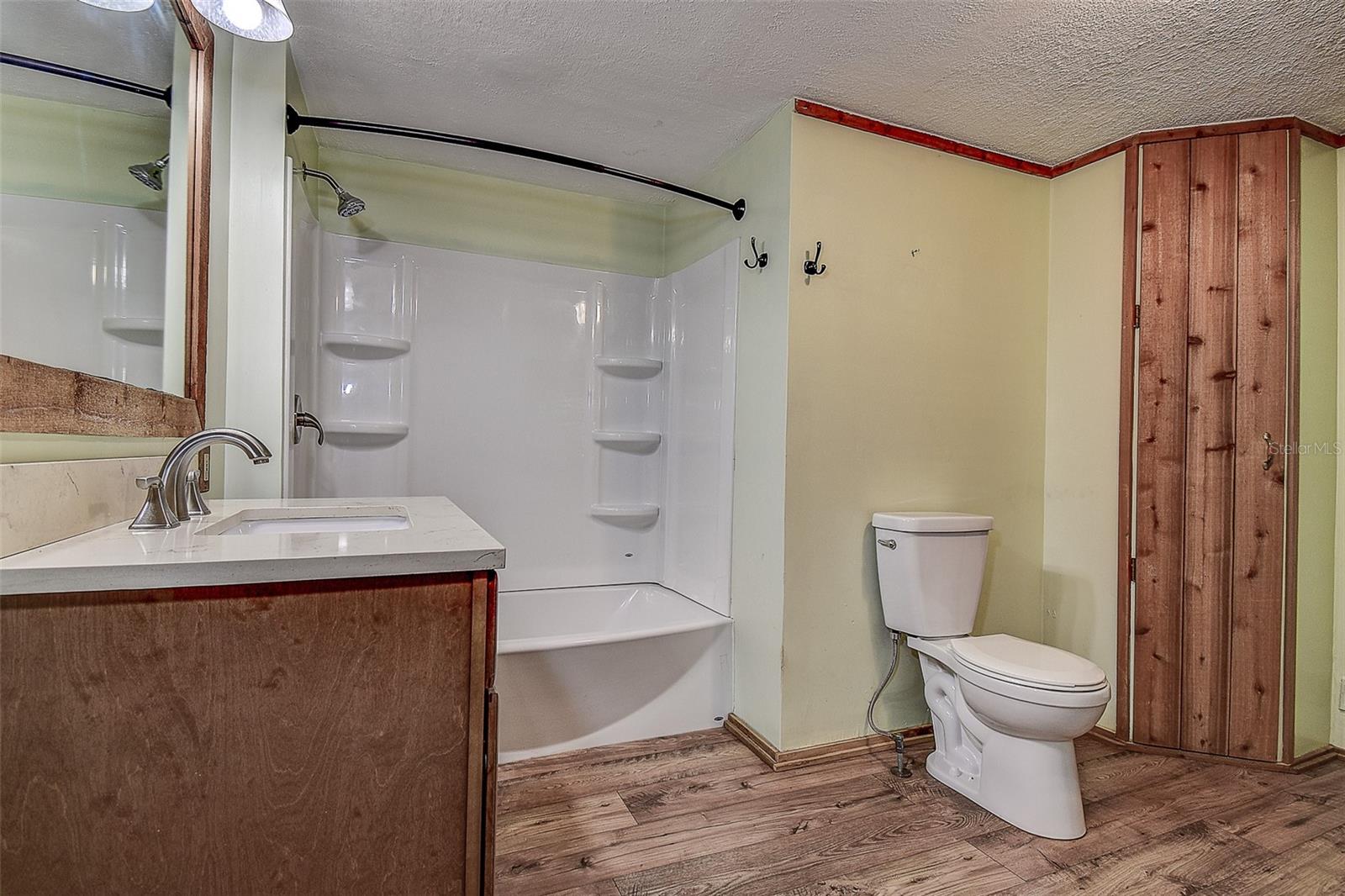 Image 29 of 51 For 11231 Tenoaks Drive