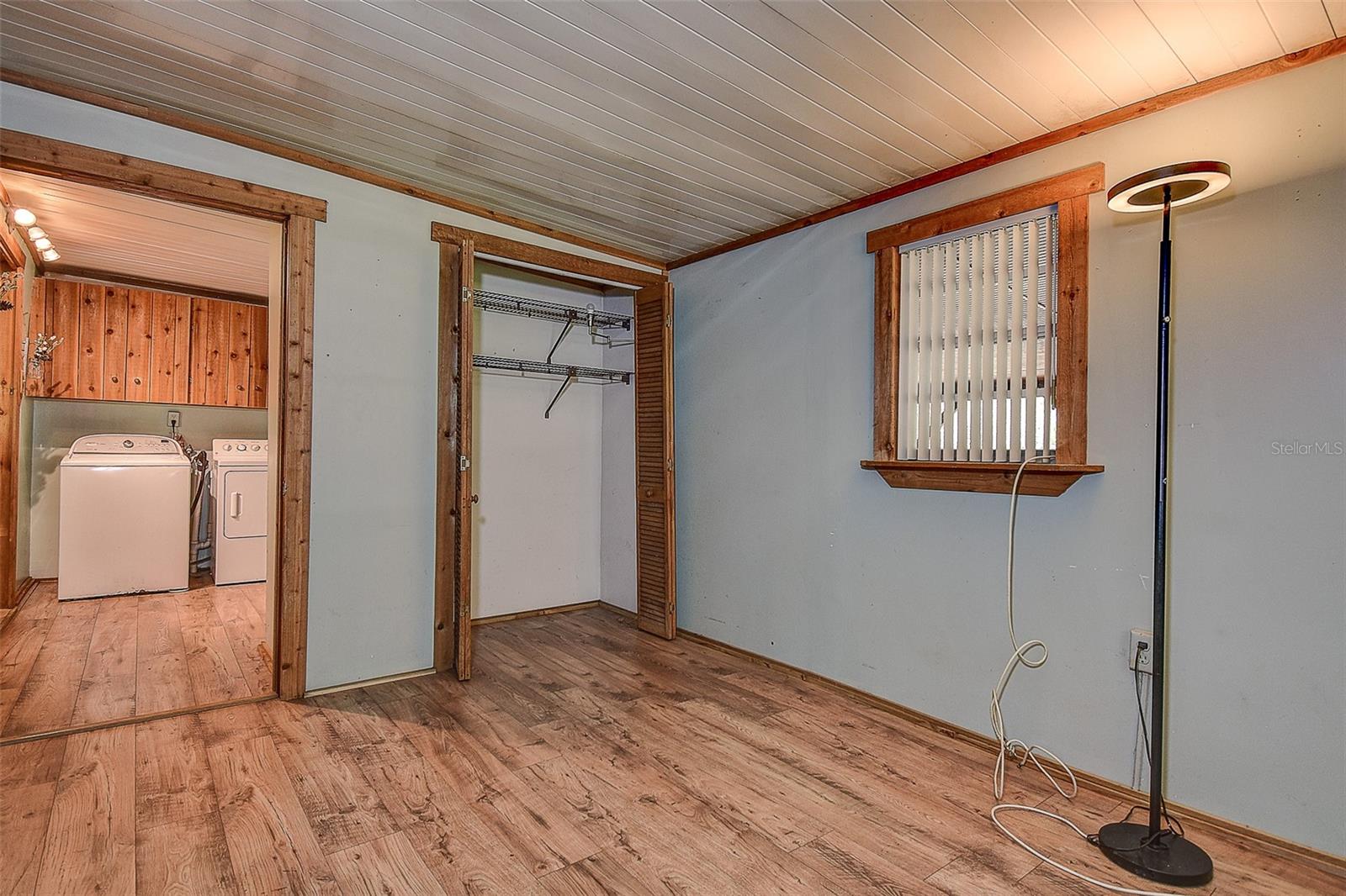 Image 33 of 51 For 11231 Tenoaks Drive