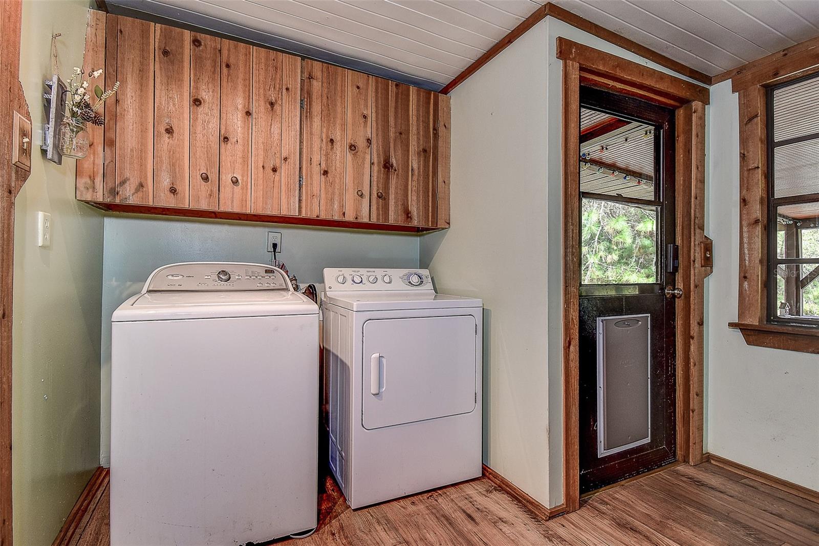 Image 34 of 51 For 11231 Tenoaks Drive