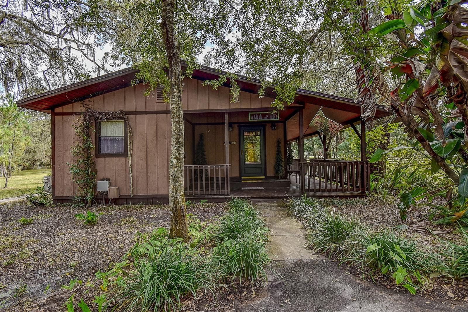 Image 5 of 51 For 11231 Tenoaks Drive