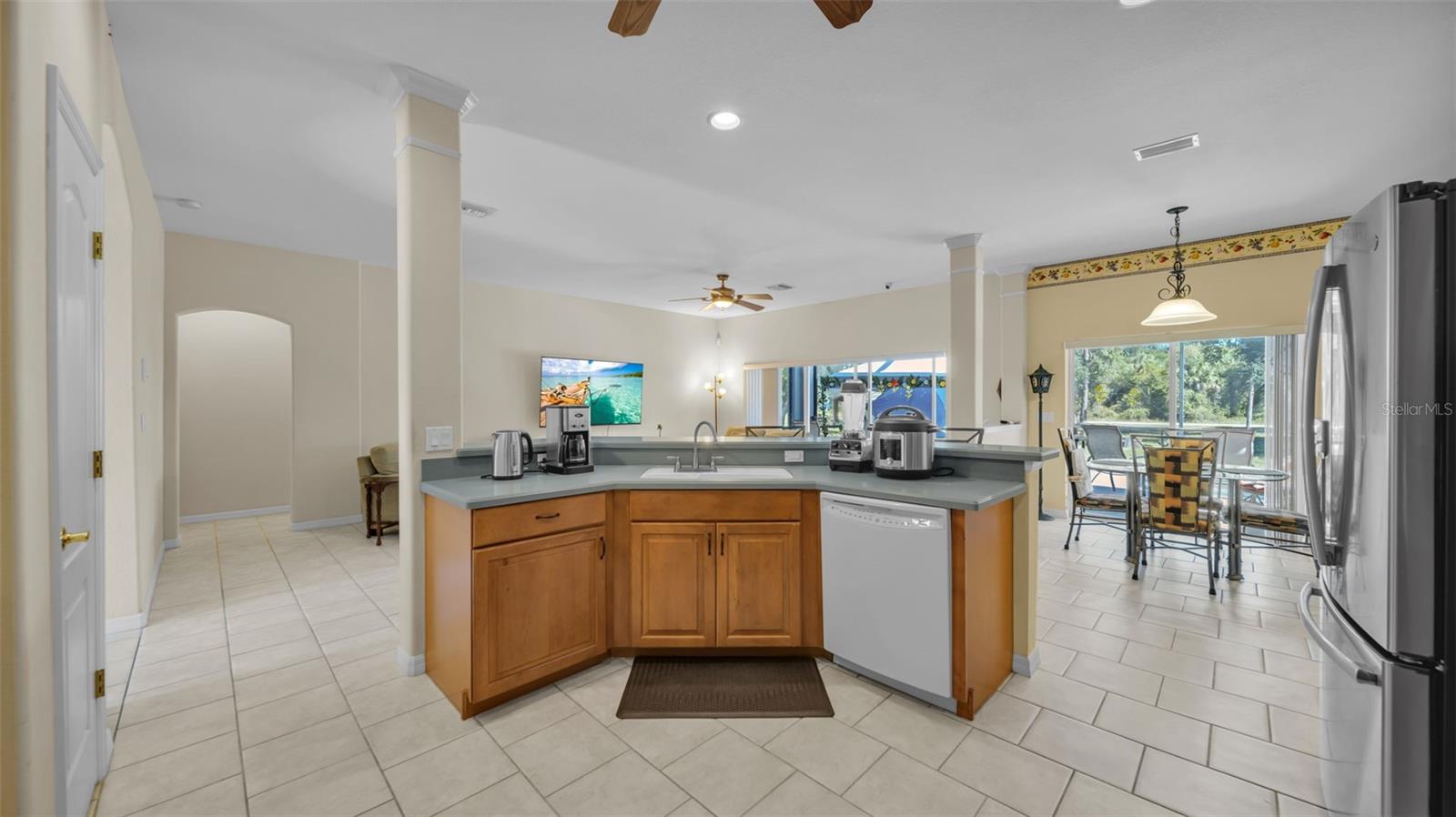 Image 26 of 40 For 16922 Toledo Blade Boulevard