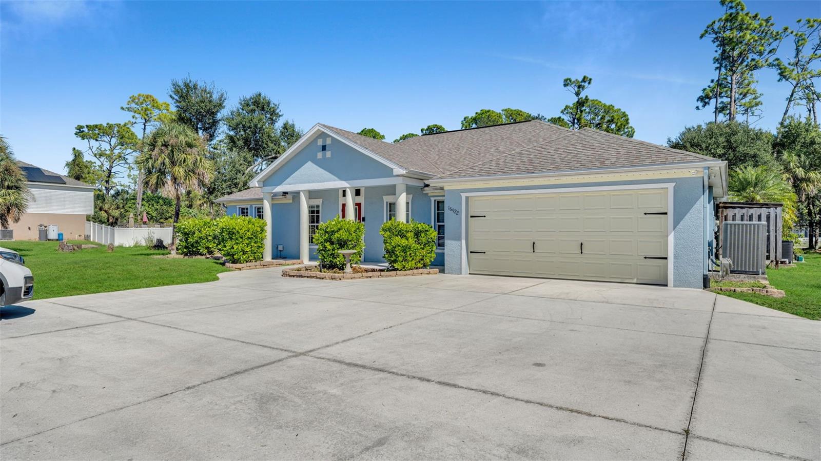 Image 4 of 40 For 16922 Toledo Blade Boulevard