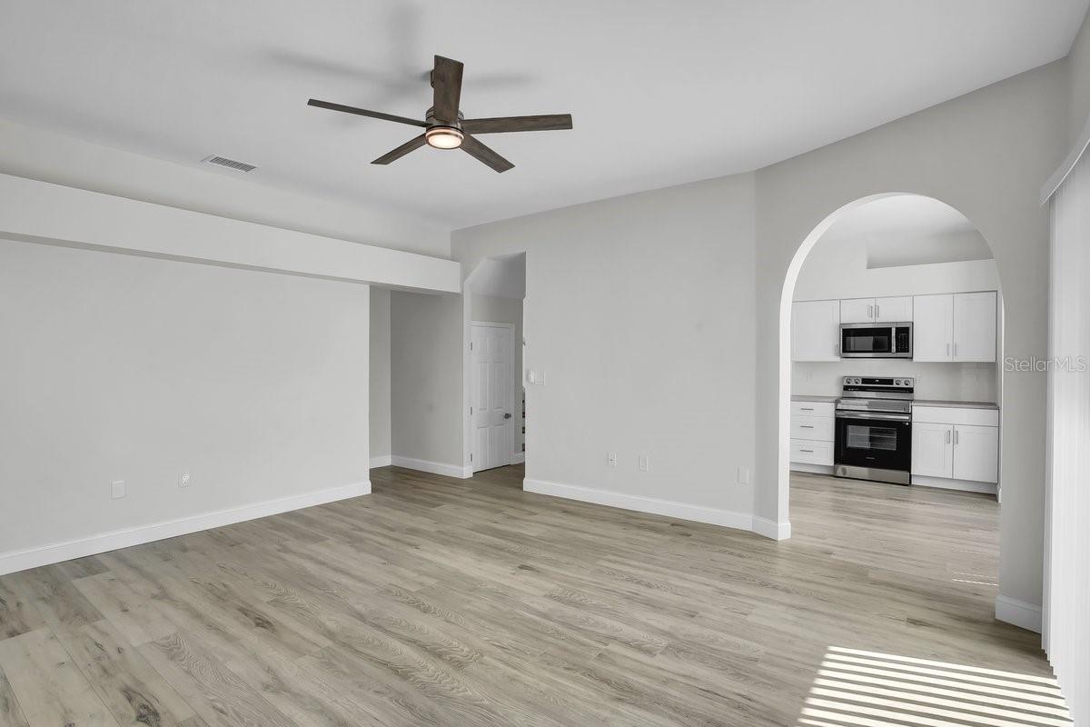 Image 16 of 37 For 27330 Coral Springs Drive