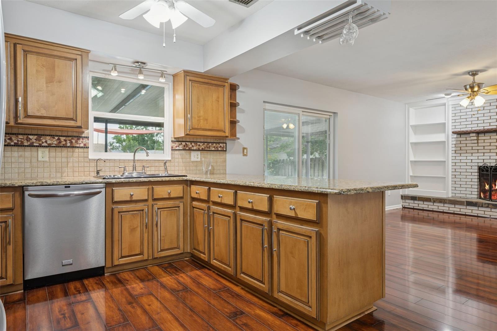 Image 4 of 25 For 3223 Lutz Lake Fern Road