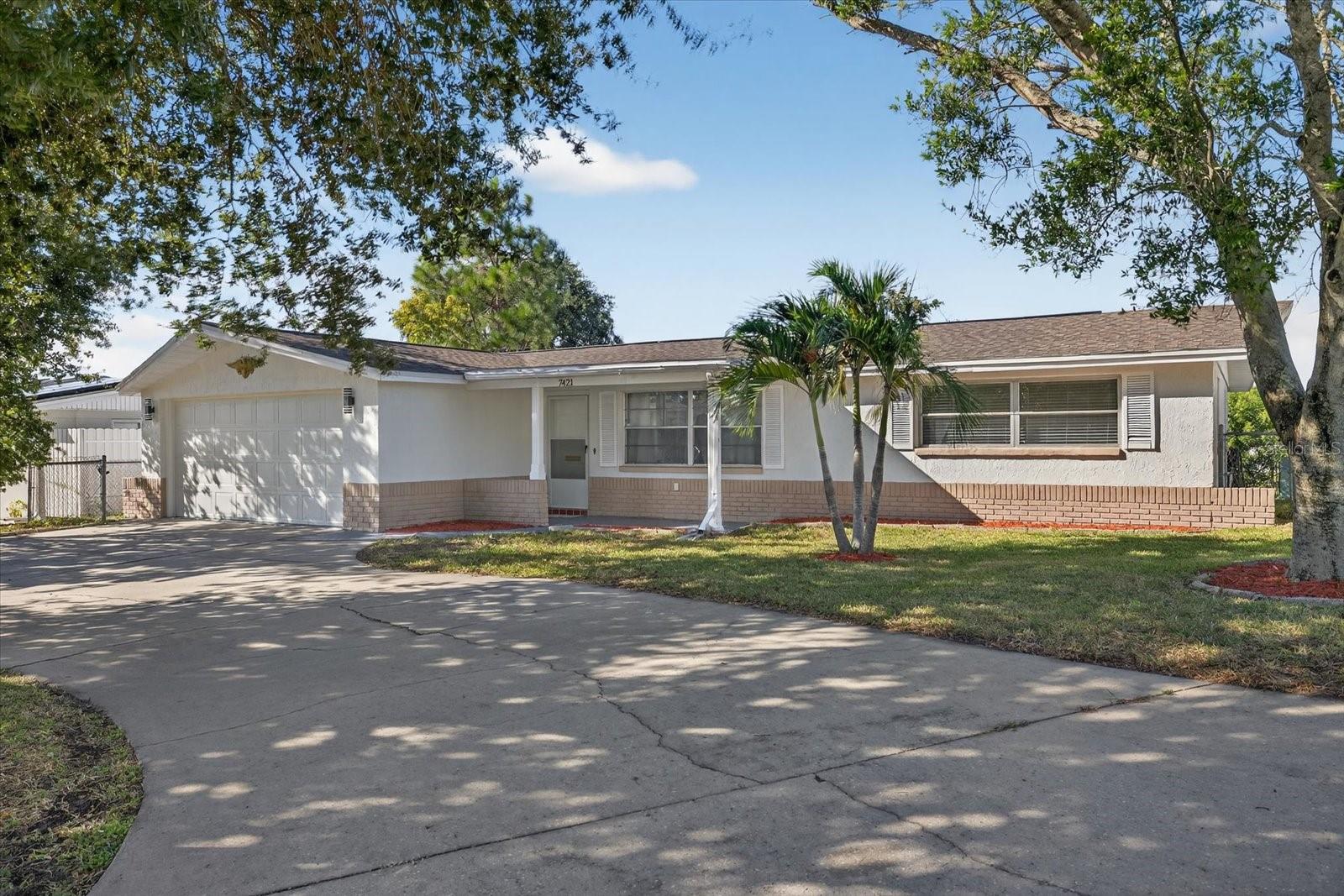 Image 6 of 47 For 7421 Ashwood Drive