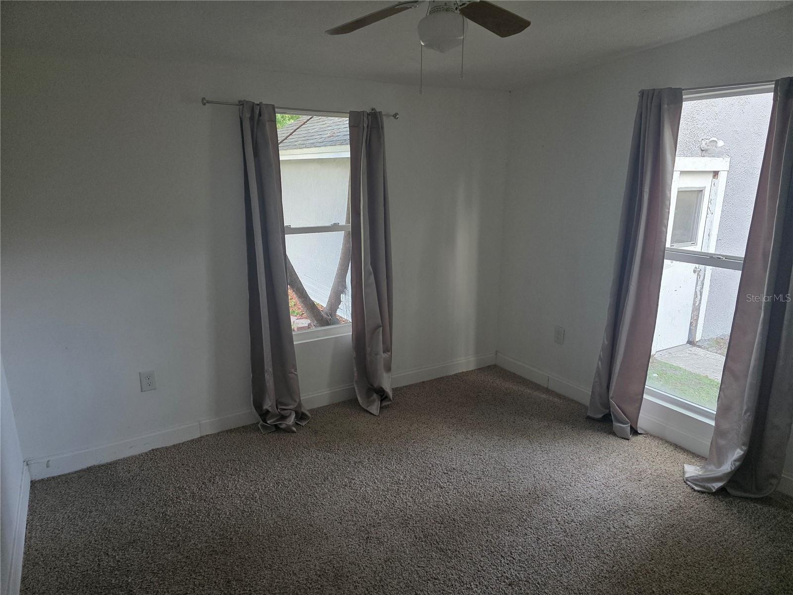 Image 6 of 8 For 9801 Parsons Street